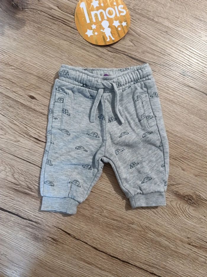 Jogging Kiabi 1 mois neuf - photo numéro 2