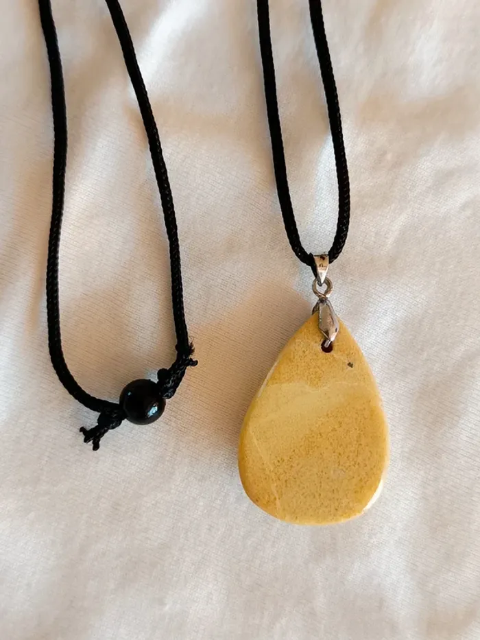Collier énergie femme en pierre naturelle calcite jaune lithothérapie - photo numéro 4