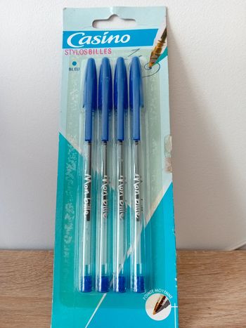 Stylos billes bleu neuf