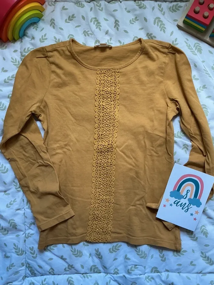 teeshirt manches longues moutarde broderie devant 8 ans du pareil au même - photo numéro 2