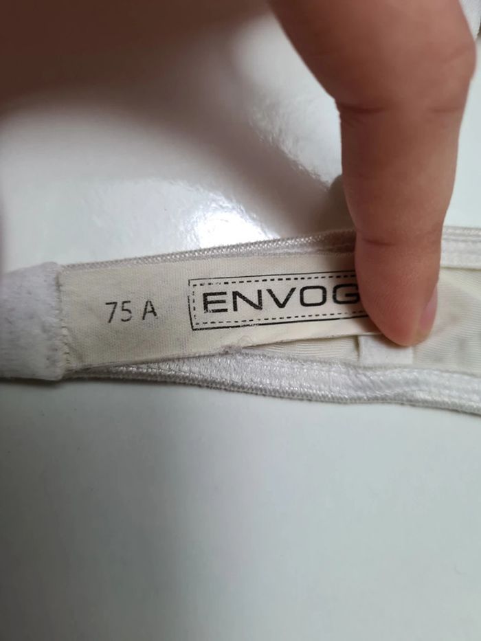 Soutien gorge - photo numéro 3