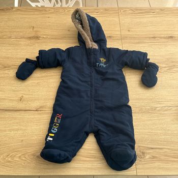 Grenouillère Disney 6 mois en très bon état