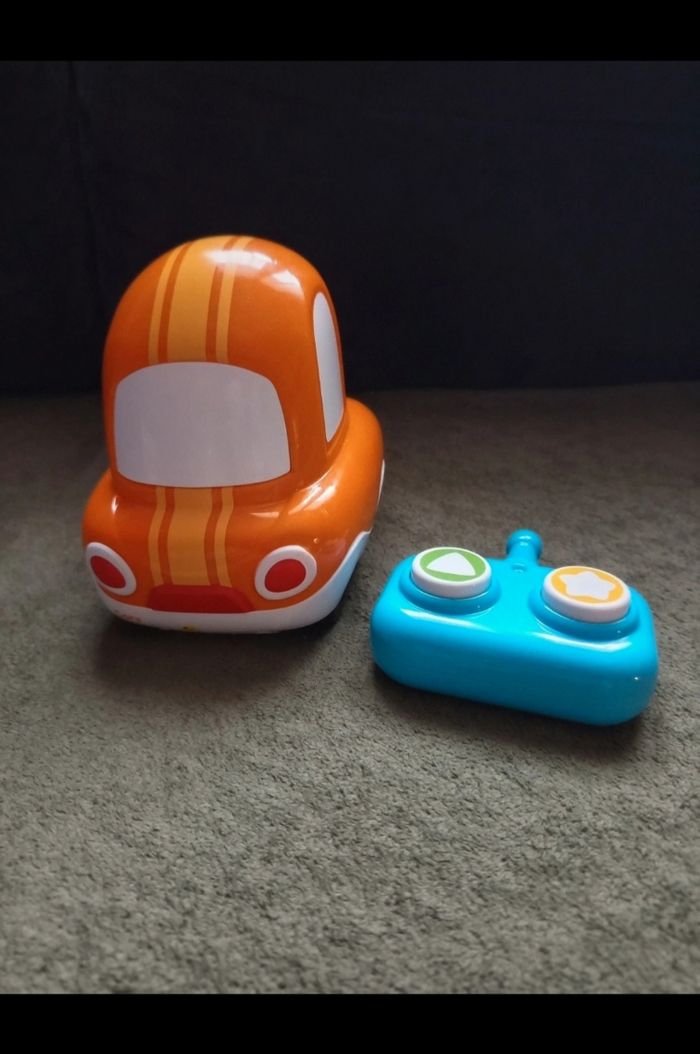 Voiture télécommandée - photo numéro 2