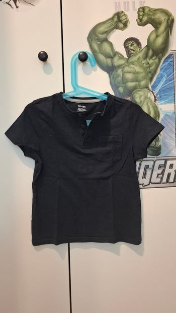 Tee shirt