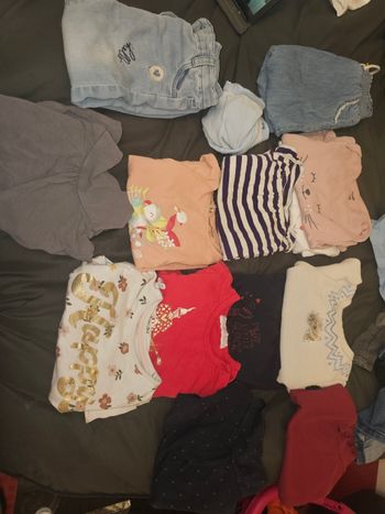 Lot de vêtements 18 -24 mois