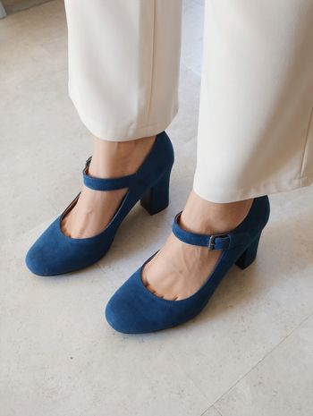 Escarpins à talons de 7 cm en daim bleu  intérieur cuir  taille 36 Elite