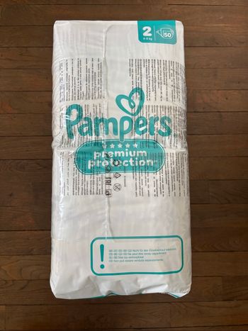 Couches pampers taille 2