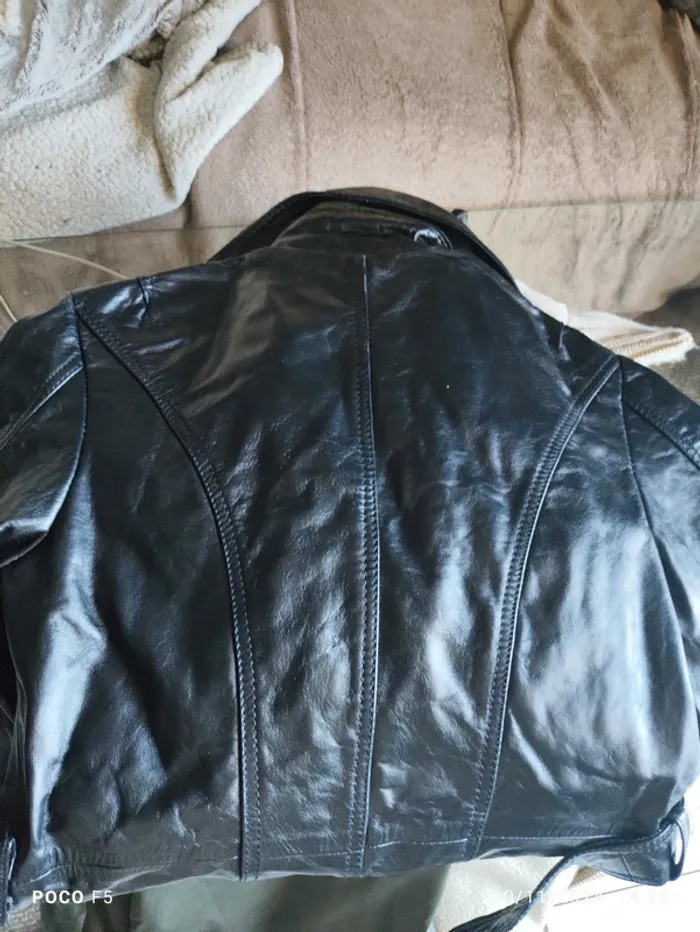 Veste  véritable cuir taille S - photo numéro 3