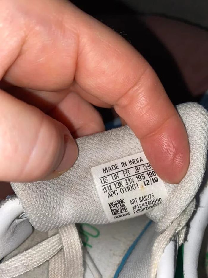 Baskets adidas taille 31.5 - photo numéro 4