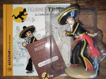 Alcazar lanceur de couteau Figurine Tintin + Livret