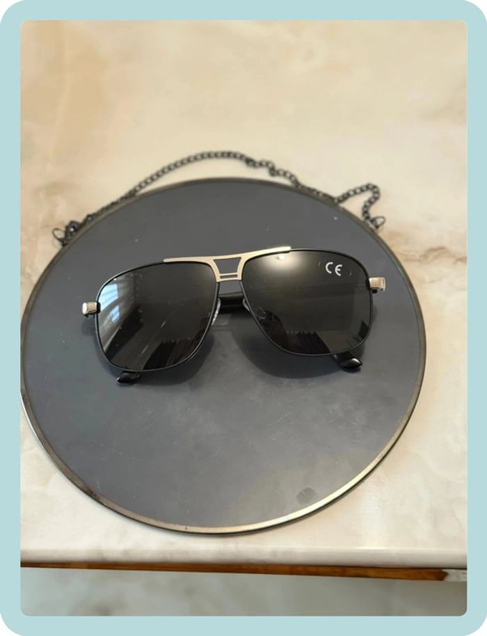 Lunette de soleil aviateur noire
