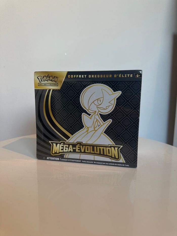 Pokémon : ETB ME01 - Coffret Dresseur Mega Évolution Gardevoir - photo numéro 2