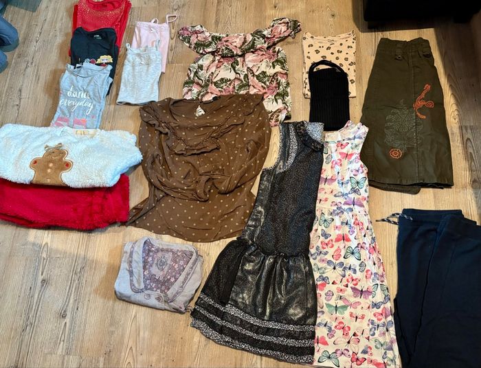 Lot vêtements fille 10 ans - photo numéro 2