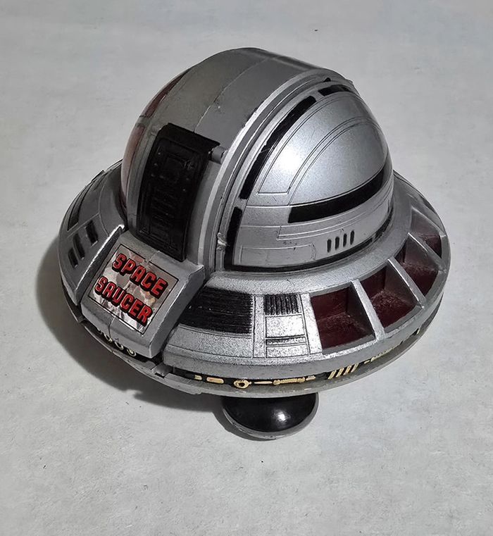 Vaisseau san ku kai space saucer tonto sidéro - photo numéro 2