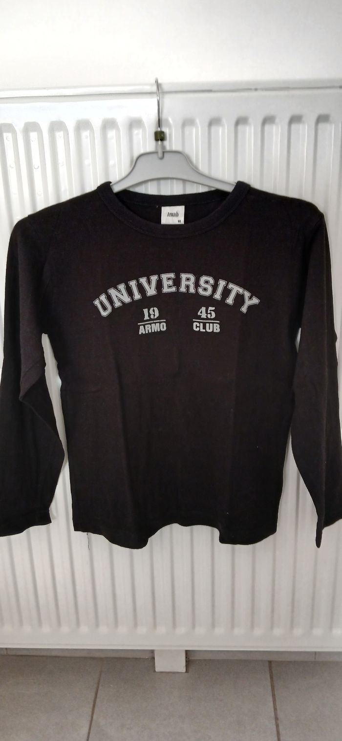 Tee-shirt manches longues garçon Taille 10 ans,  marque Armando