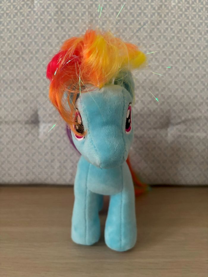 Peluche Dash Le Cheval Arc-En-Ciel Scintillant "My Little Pony" - photo numéro 2