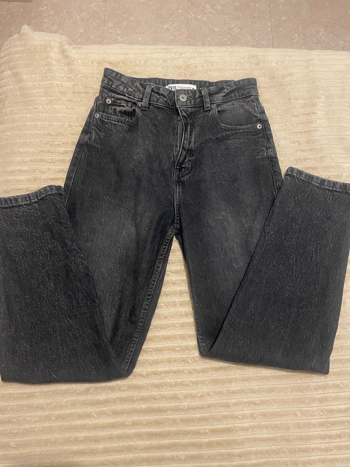 jean mom gris foncée zara taille 36