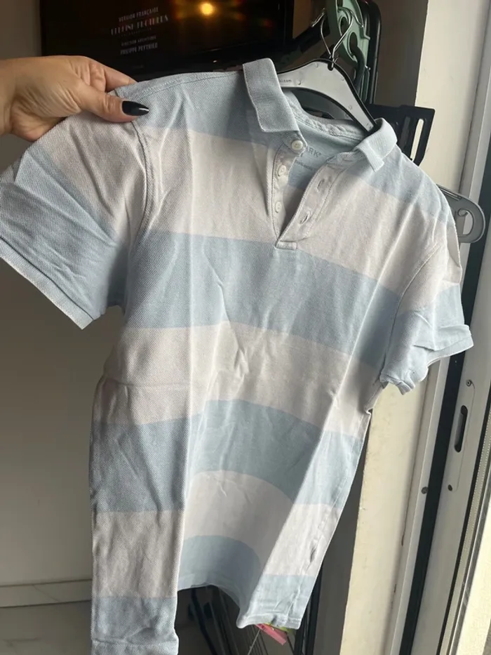 Polo bleu ciel blanc
