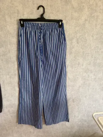 pantalon fluide large à rayures bleu et blanc Stradivarius taille M