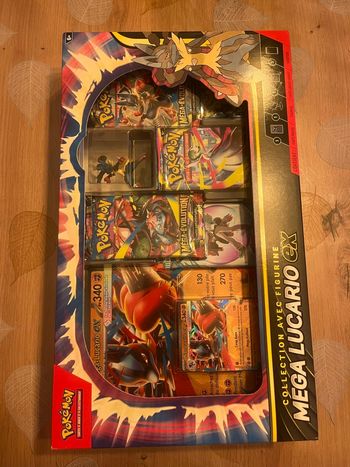Coffret Pokémon mega lucario figurine  