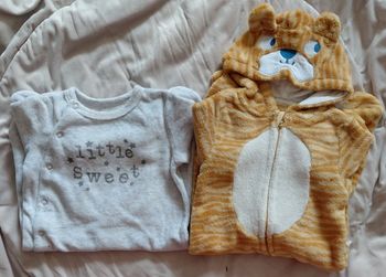 Lot pyjamas/surpyjamas 