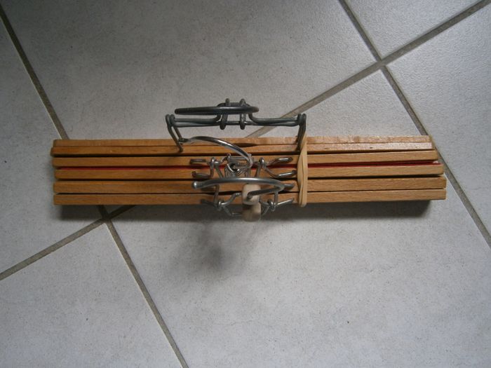 Lot de 3 cintres à pince en bois 35 cm - photo numéro 3