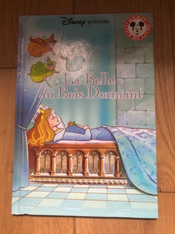 Disney présente la belle au bois dormant