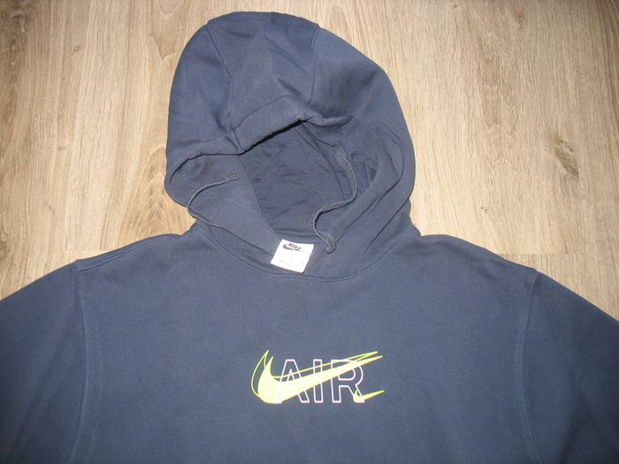 SWEAT SHIRT A CAPUCHE BLEU "NIKE" - TAILLE M - n°01 - photo numéro 2