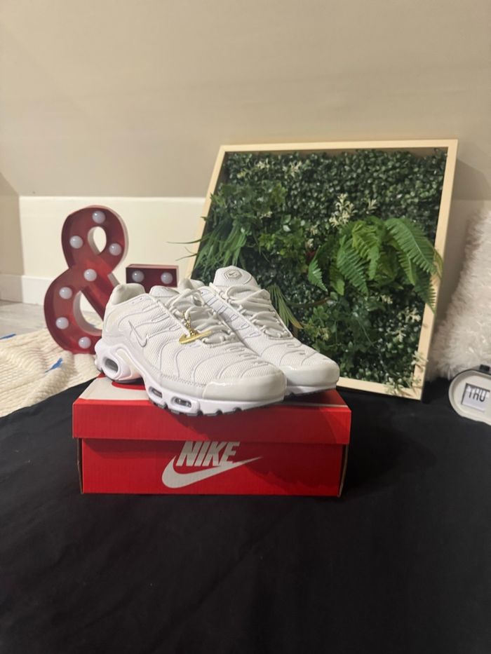 Chaussure  blanche  TN