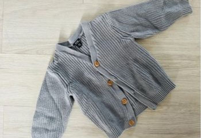 Gilet gris 18 mois