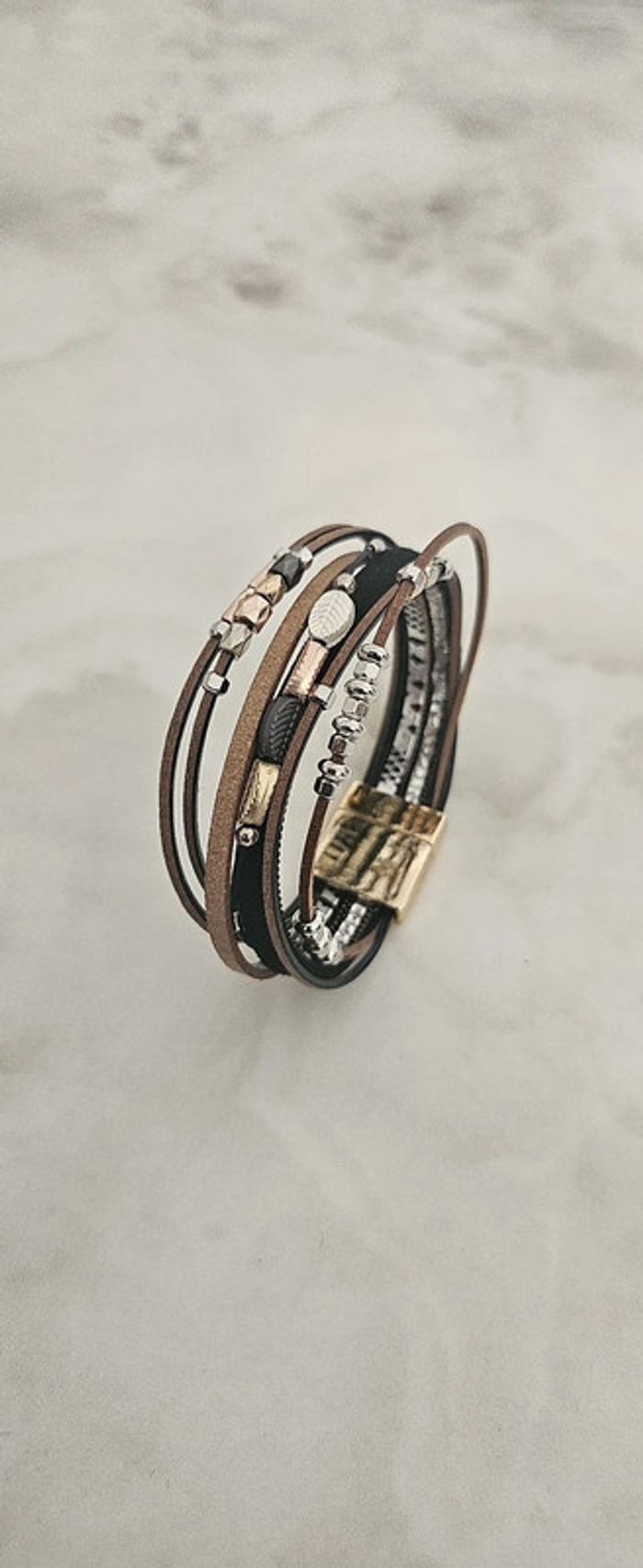 Bracelet en cuir pour femmes