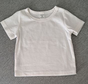 Tee-shirt côtelé neuf 6/9 mois