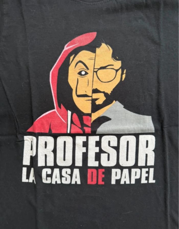 T-shirt noir motif La Casa de papel taille S ou 36 - photo numéro 2