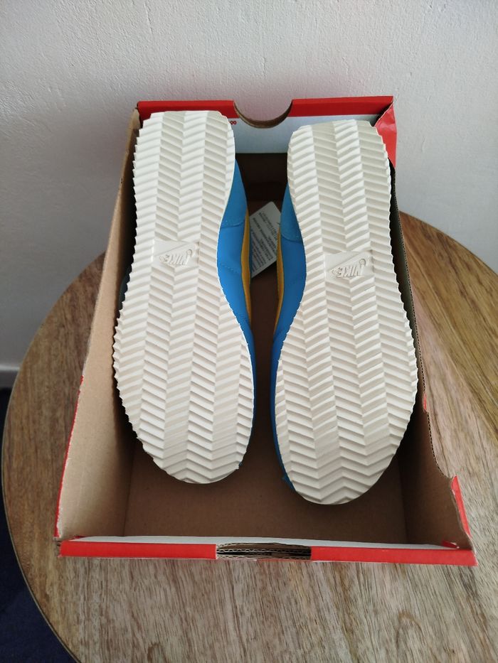 Baskets nike T 36.5 - photo numéro 7