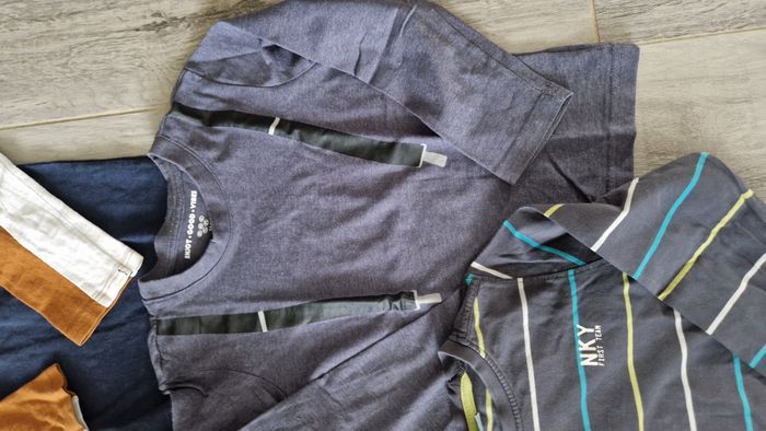 Lot de 5 tee-shirts manches longues, taille 6 ans - photo numéro 3