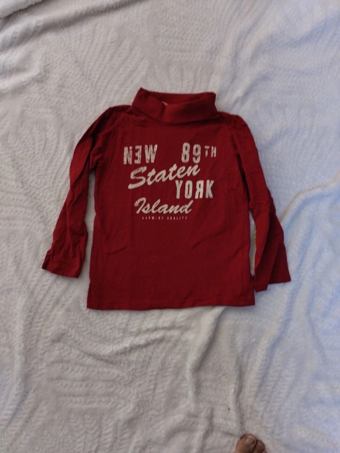 T shirt col roulé  neuf
