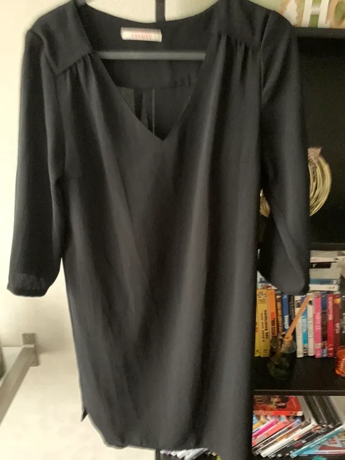 Robe noire - photo numéro 2