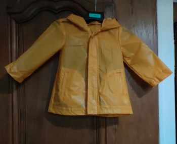 Imperméable à capuche