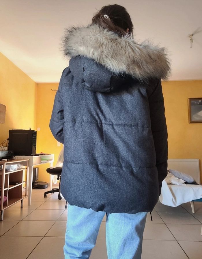 Doudoune grise avec fourrure - photo numéro 3