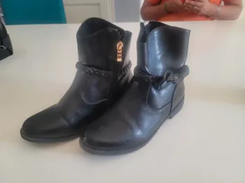 Bottines noire neuve juste essayé t36