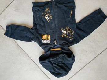 Gilet avec capuche super hero 18 mois