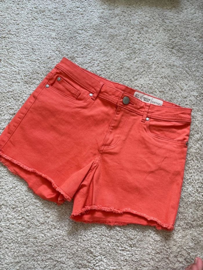 Short corail rose saumon