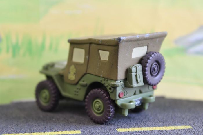 Disney Pixar cars Sarge - photo numéro 3