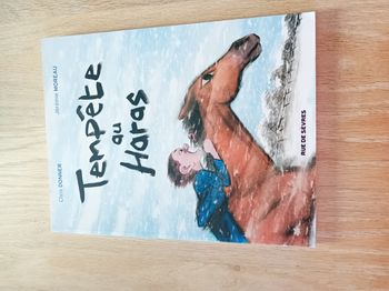 Tempête au haras dès 8 ans - Neuf