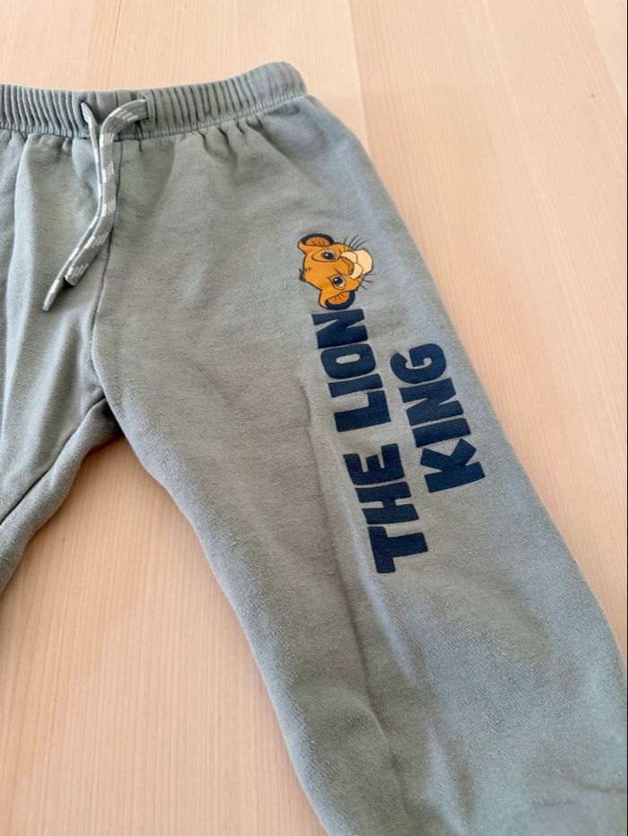 Jogging Disney Baby “The Lion King” – 3 ans - photo numéro 2