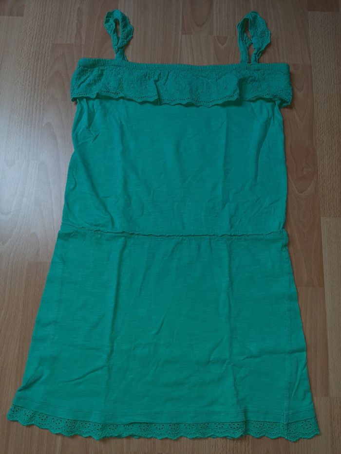 Robe verte à bretelles T 12 ans