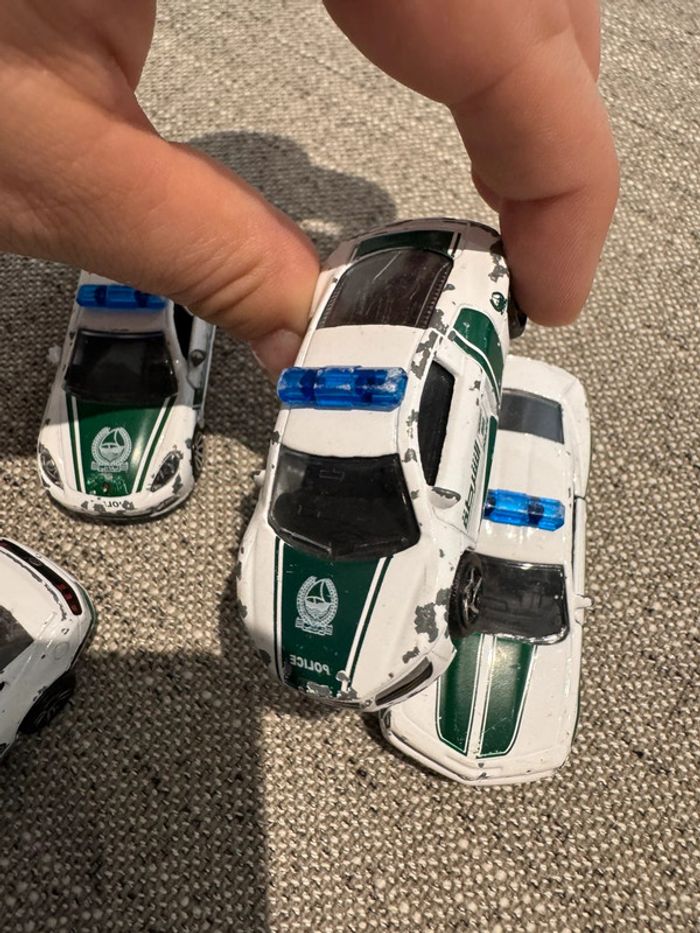 Lot voiture de police - photo numéro 5