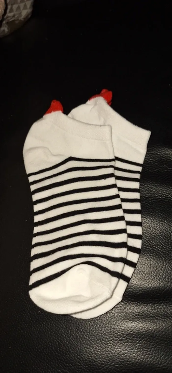 Chaussettes rayé avec joli coeur - photo numéro 2