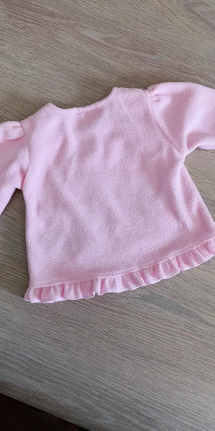 Pull taille 1-2 mois - photo numéro 2