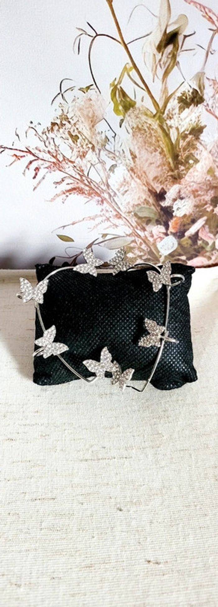 Ear cuff papillons argentés strass – bijou d’oreille tendance - photo numéro 2